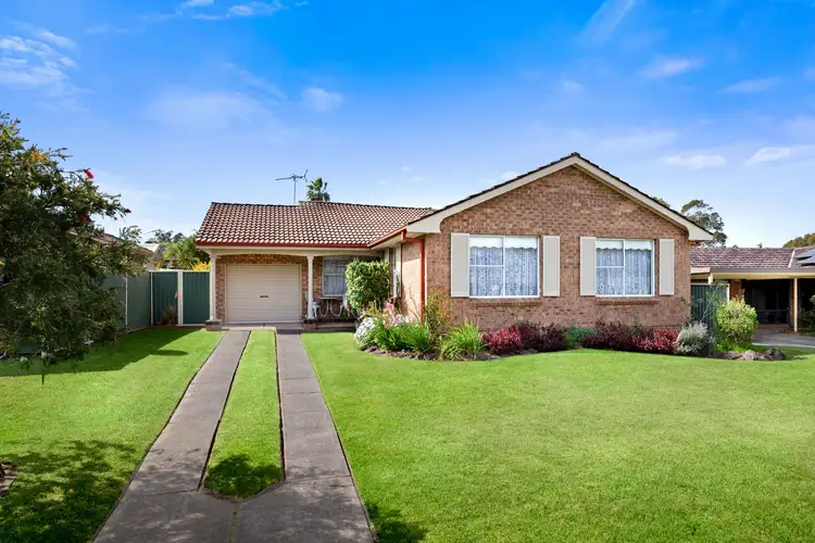 8 Svensden Place, Ingleburn NSW 2565