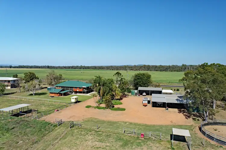 'Small Akers' 43298 Burnett Highway, Jambin QLD 4702