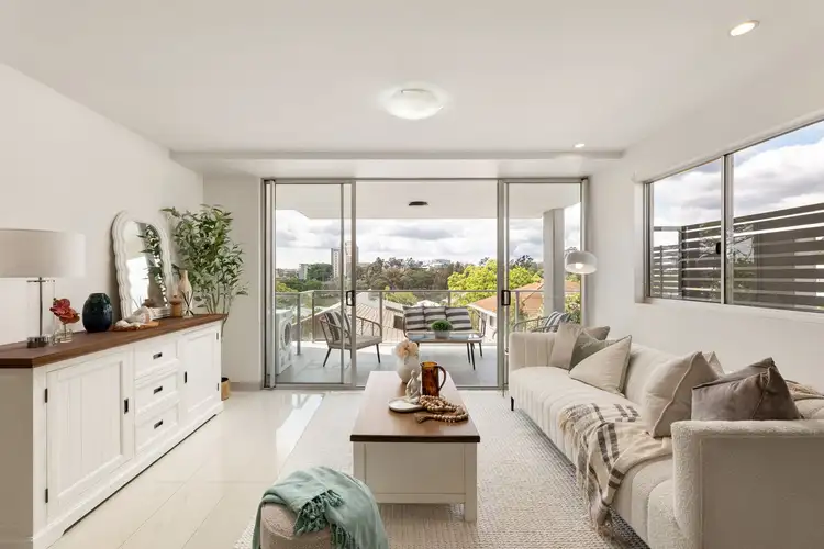 Second view of Homely apartment listing, 2/58 Durham Street, St Lucia QLD 4067