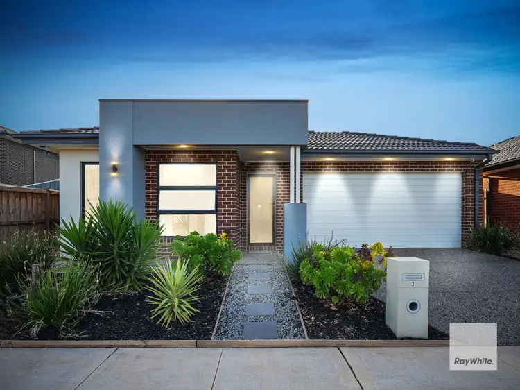 3 Adair Street, Thornhill Park VIC 3335