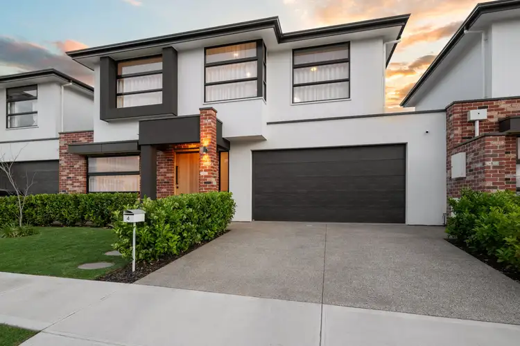 4 Scott Avenue