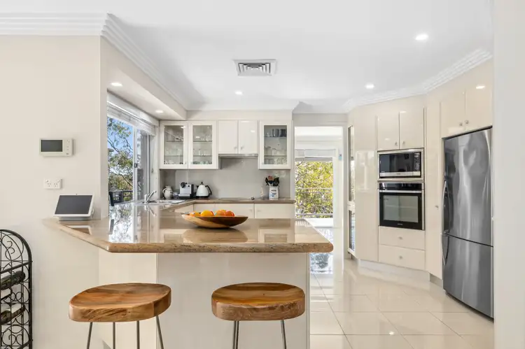 Sixth view of Homely house listing, 17 Stuart Close, Illawong NSW 2234