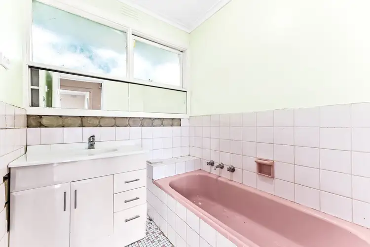 Third view of Homely house listing, 5 Chantilly Street, Mount Waverley VIC 3149