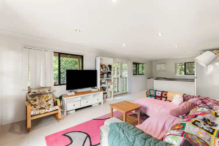 Fifth view of Homely apartment listing, 4/10 Montrose Road, Taringa QLD 4068