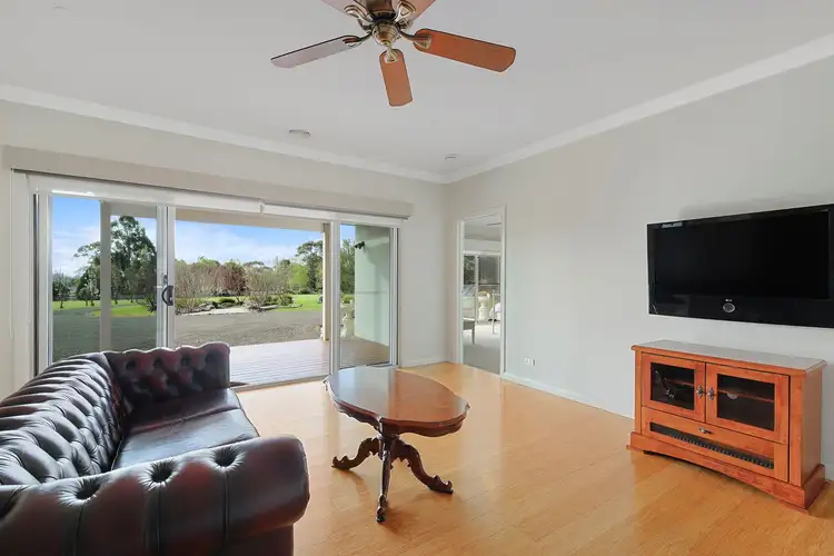 Sixth view of Homely house listing, 2B Massimo Court, Drouin VIC 3818