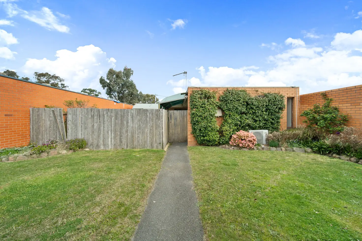 Main view of Homely house listing, 11 Cumbrae Place, Kambah ACT 2902