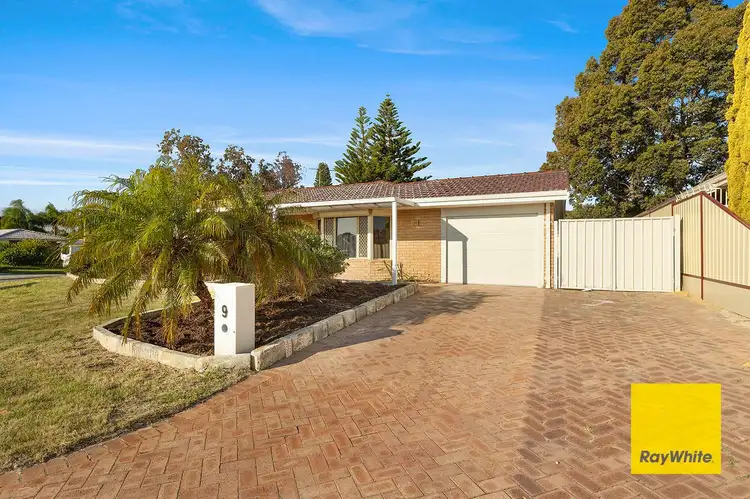 9 Hansa Place, Marangaroo WA 6064