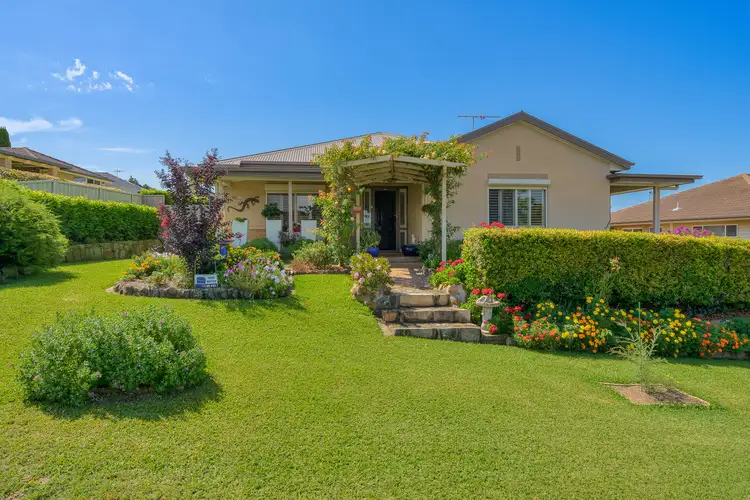 18 Highland Way, Bolwarra Heights NSW 2320