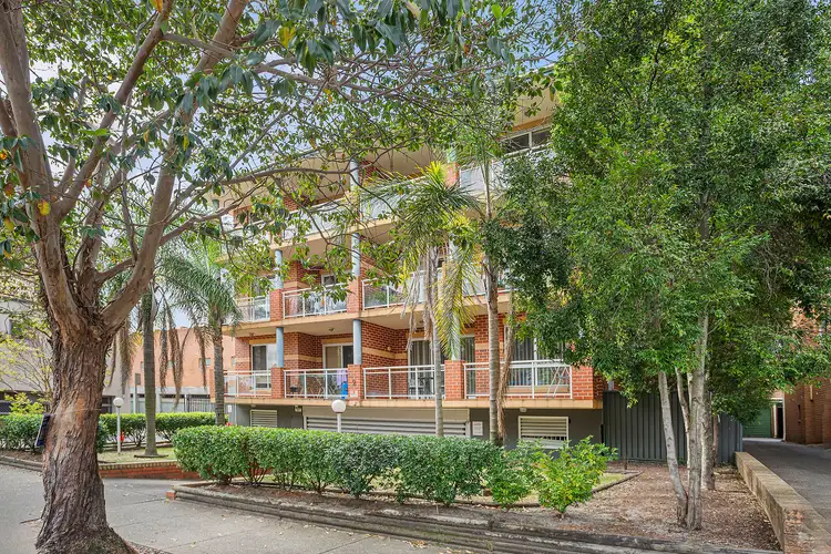 2/2-4 Queens Road, Brighton Le Sands NSW 2216