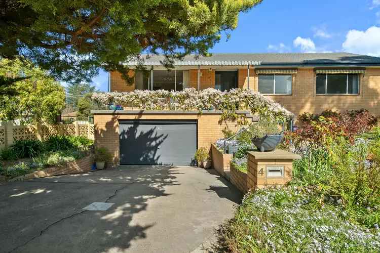 4 Tully Street, Holder ACT 2611