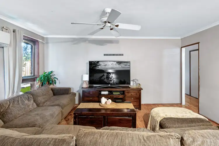Fifth view of Homely house listing, 2 Lillas Place, Minto NSW 2566
