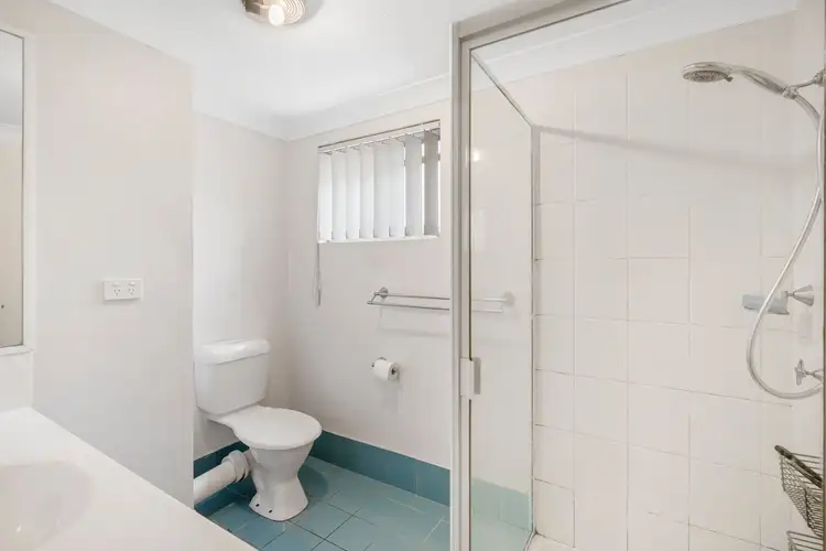 Sixth view of Homely unit listing, 2/8 Greenmeadow Road, Mansfield QLD 4122