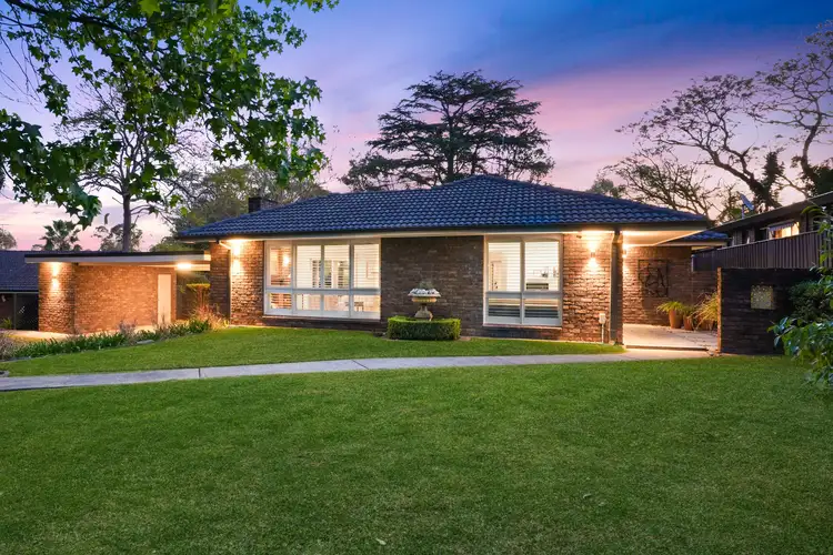 27 Hughes Avenue, Castle Hill NSW 2154