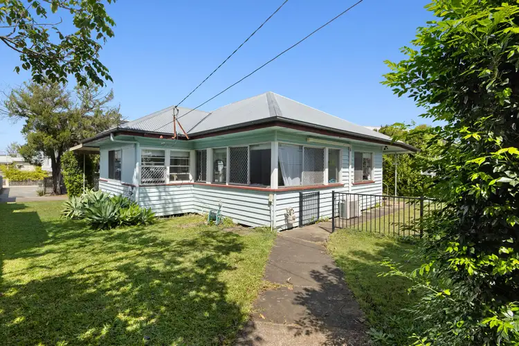 39 Simon Street, Yeronga QLD 4104