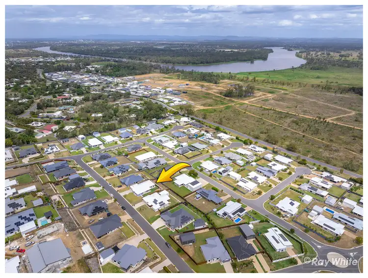 Second view of Homely house listing, 20 Twinview Terrace, Parkhurst QLD 4702