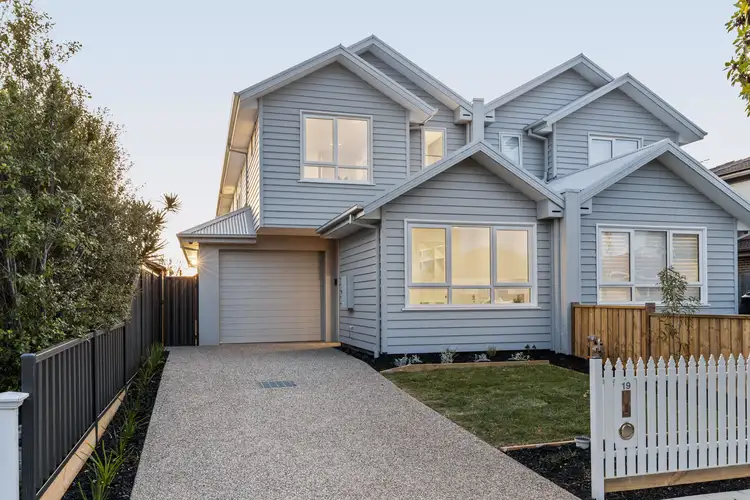 19 Huxtable Avenue, Altona North VIC 3025