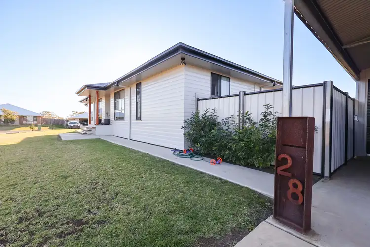 28 Wheeler Drive, Roma QLD 4455