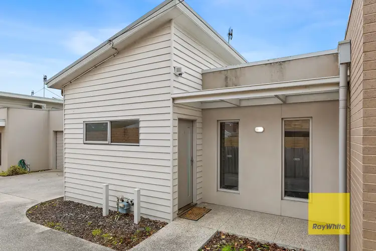 Main view of Homely unit listing, 2/251 Roslyn Road, Highton VIC 3216