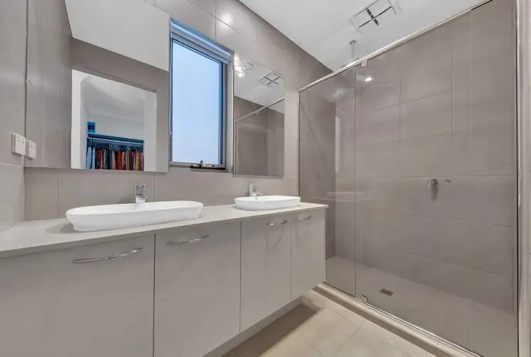 Fifth view of Homely house listing, 4 Arthurdale Crescent, Werribee VIC 3030