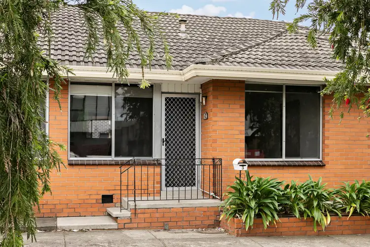 Main view of Homely unit listing, 3/1 Knole Street, Hadfield VIC 3046
