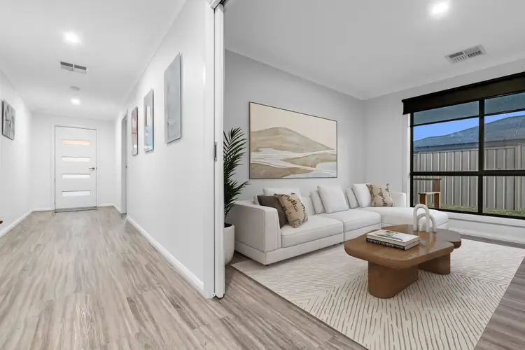 Second view of Homely house listing, 5 Barclay Boulevard, Red Cliffs VIC 3496