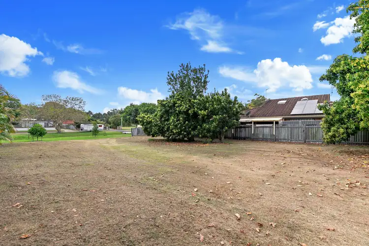 Seventh view of Homely house listing, 228 Torquay Terrace, Torquay QLD 4655