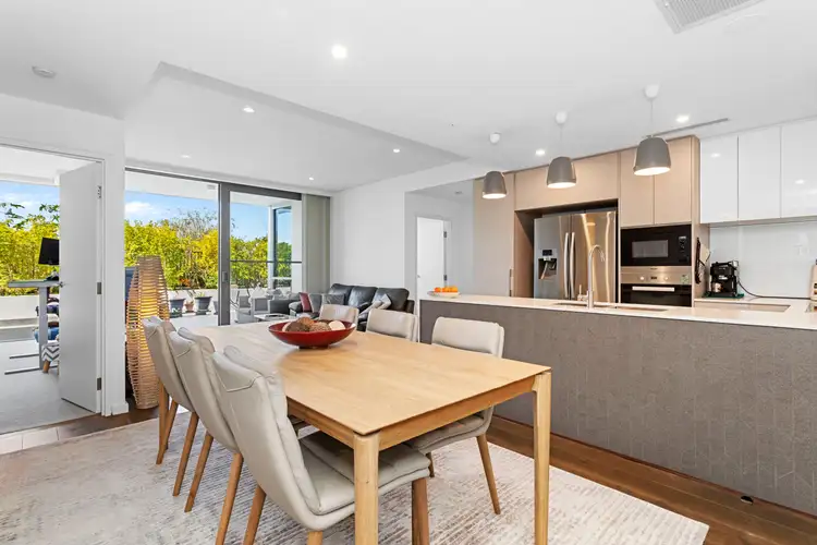 9/2 Milyarm Rise, Swanbourne WA 6010