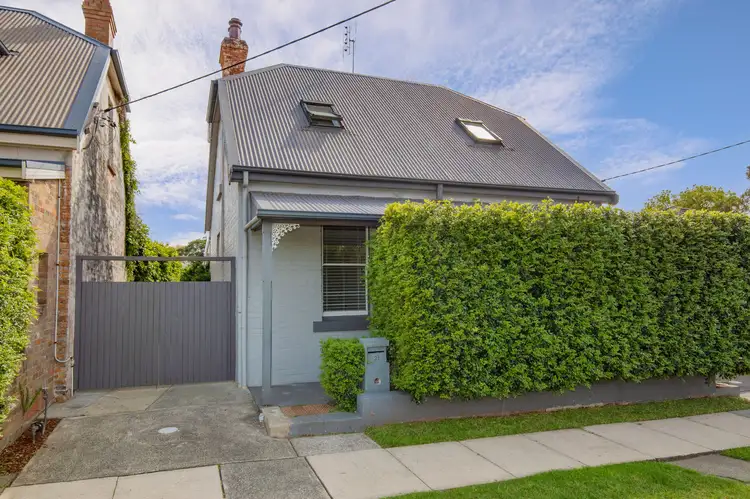 21 Platt Street, Waratah NSW 2298