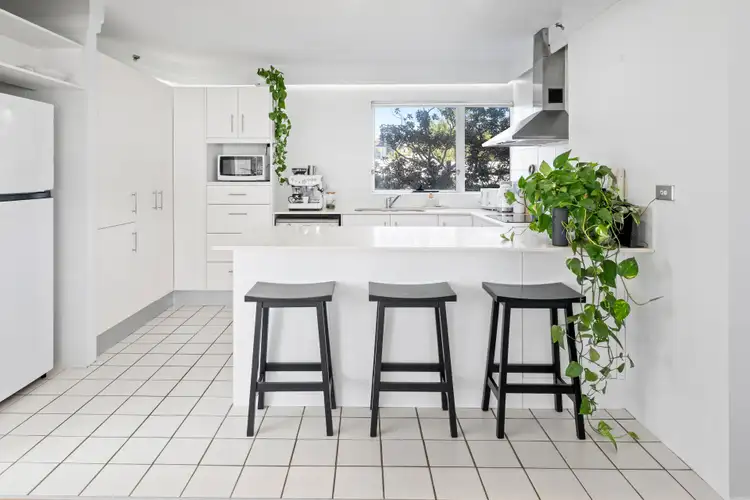 Second view of Homely apartment listing, 2B/7 Fern Street, Surfers Paradise QLD 4217