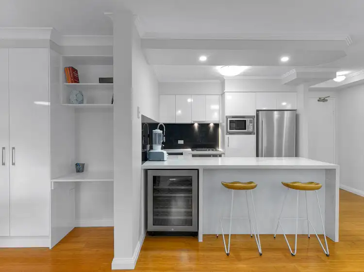 Third view of Homely unit listing, 6/41 Griffith Street, New Farm QLD 4005