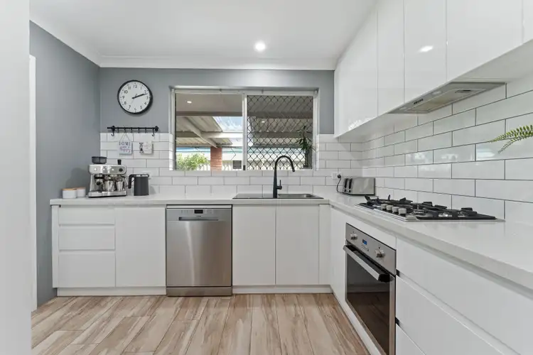 Sixth view of Homely house listing, 10 Kullaroo Court, Hillman WA 6168