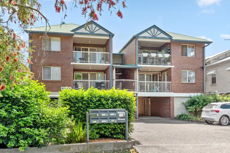 2/87 Swan Street, Gordon Park QLD 4031