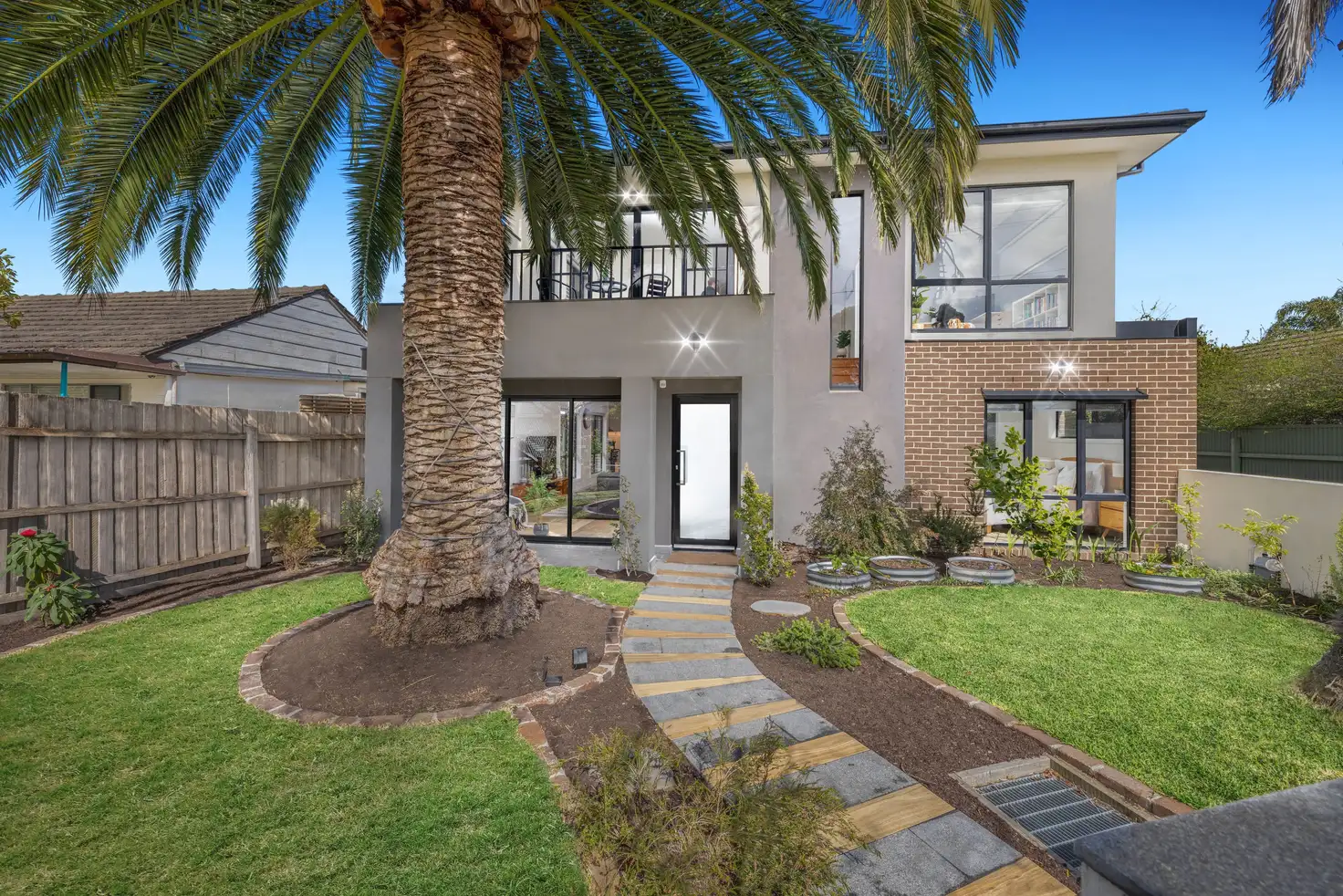 Main view of Homely townhouse listing, 1/40 Ella Grove, Chelsea VIC 3196