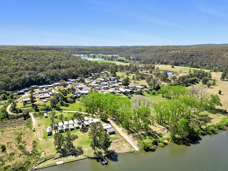 22 Ski Lodge Road, Cumberland Reach NSW 2756
