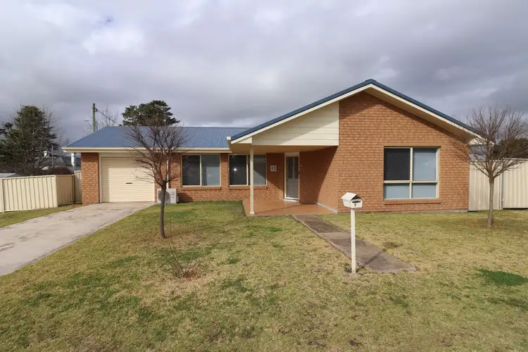 13 Coates Lane, Glen Innes NSW 2370