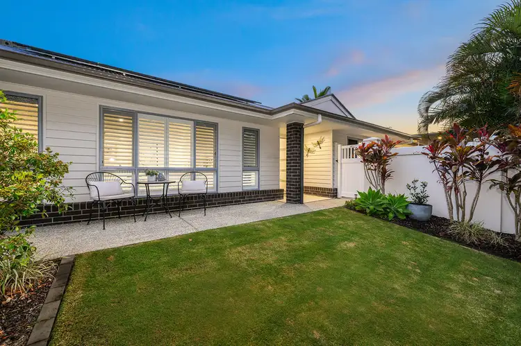 3 Rhodium Crescent, Hope Island QLD 4212