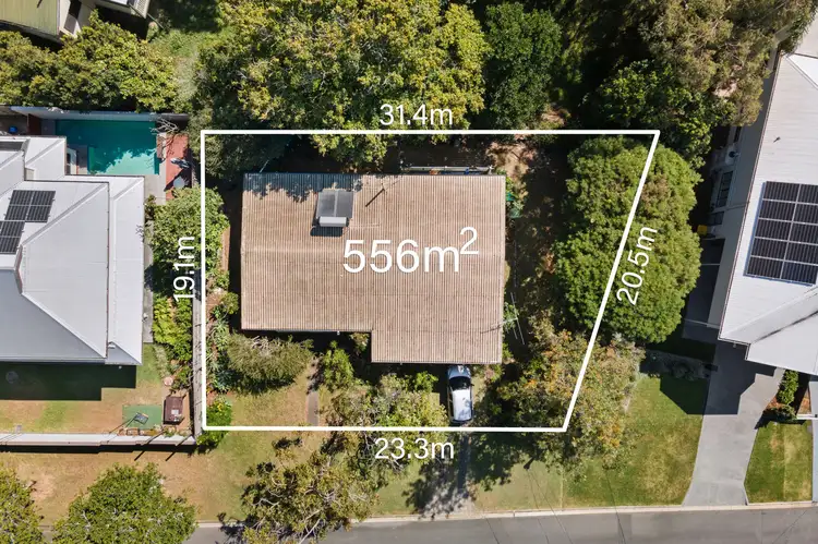 4 Hobart Avenue, Camp Hill QLD 4152