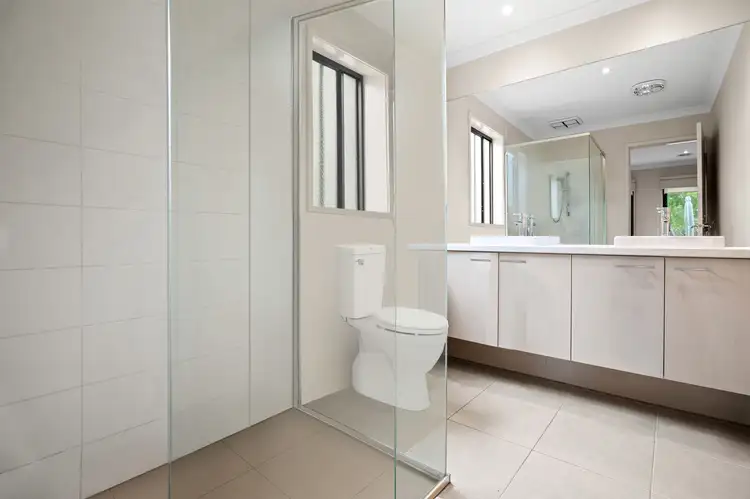 Sixth view of Homely house listing, 5 Bindarri Road, Manor Lakes VIC 3024