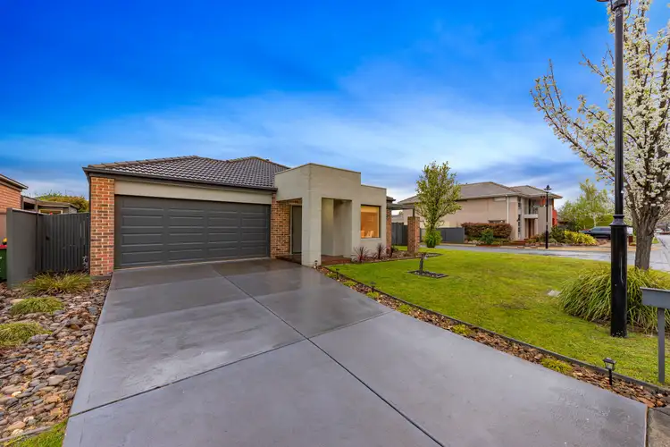 Second view of Homely house listing, 7 Britton Drive, Pakenham VIC 3810
