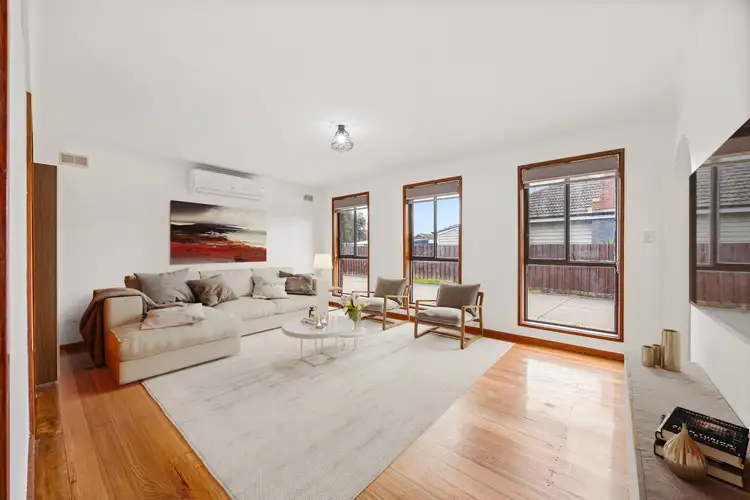 Fifth view of Homely unit listing, 1 Alexandra Close, Sebastopol VIC 3356