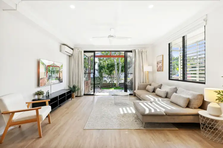 9/16 Park Street, Hawthorne QLD 4171