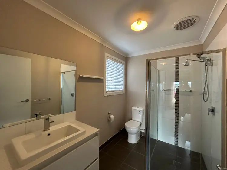 Fifth view of Homely house listing, 10 Chaucer Way, Drouin VIC 3818