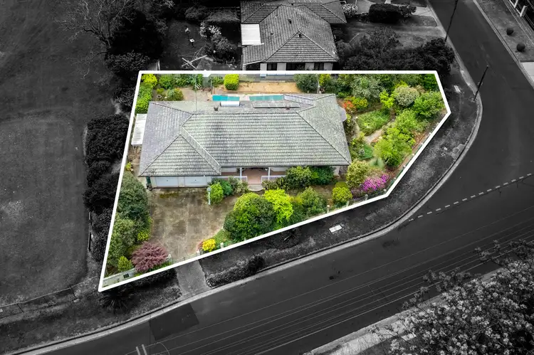 143 Nepean Street South