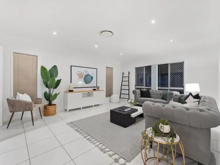 Third view of Homely house listing, 17 Ellendale Circuit, Eight Mile Plains QLD 4113