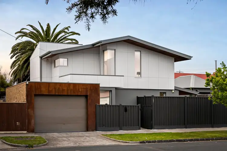 37A Barrow Street, Coburg VIC 3058