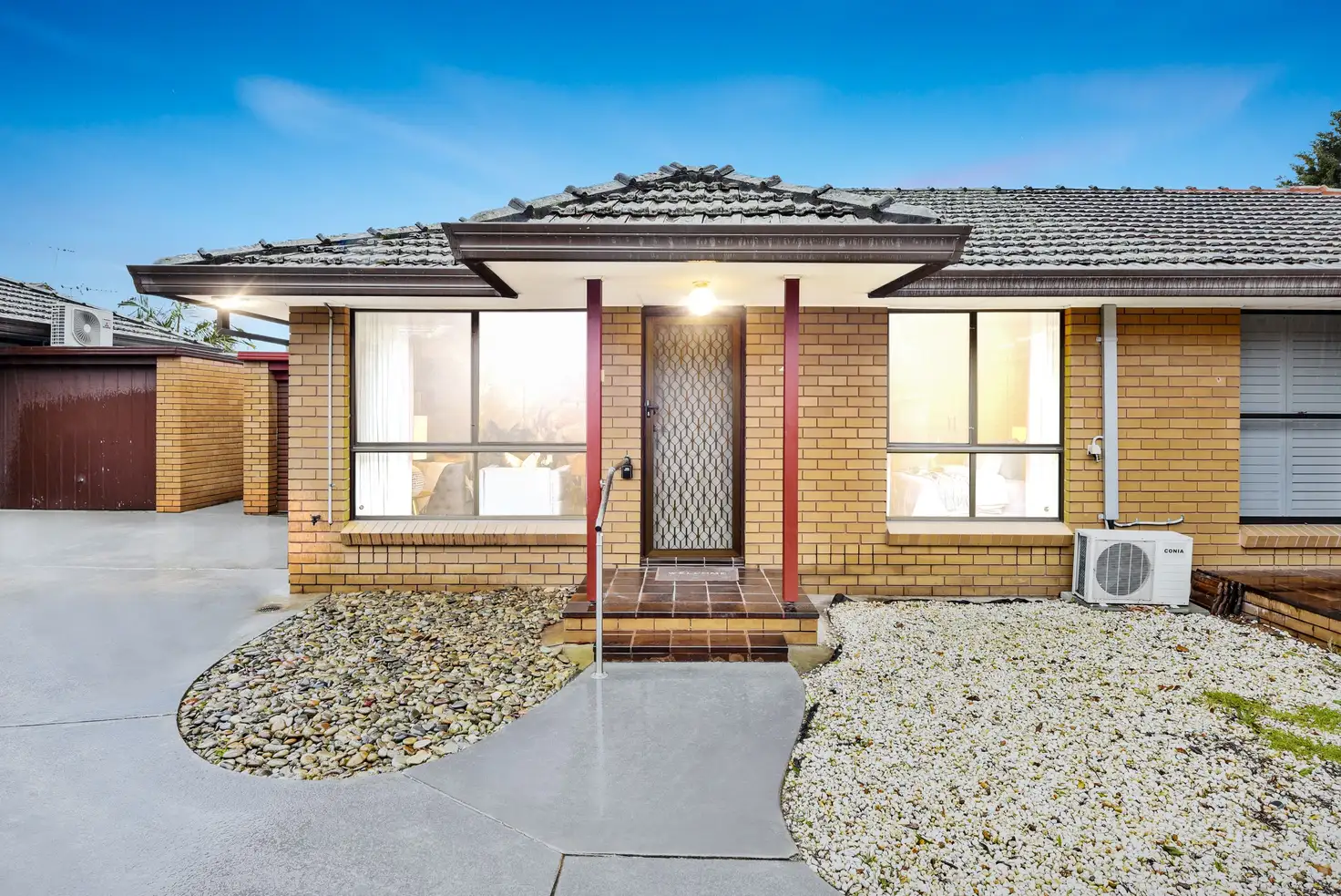 Main view of Homely unit listing, 4/22 Golf Links Avenue, Oakleigh VIC 3166