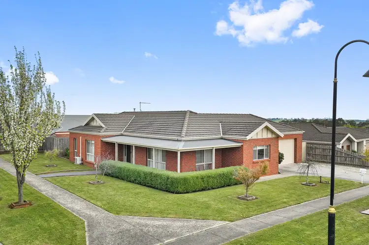 34 Davey Drive, Drouin VIC 3818