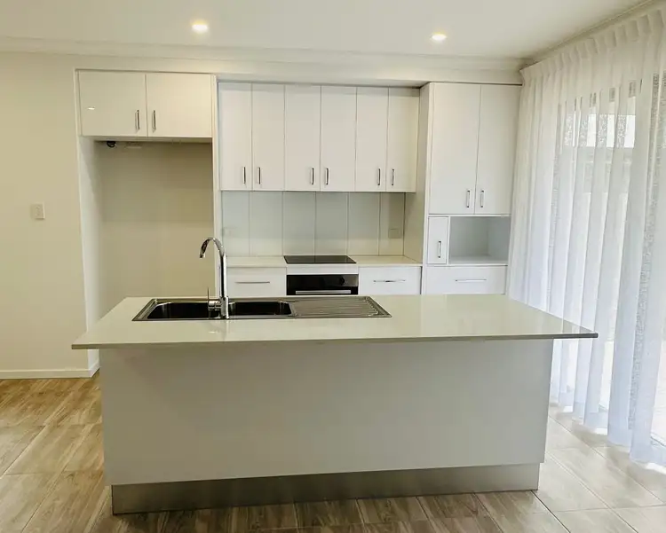 Fifth view of Homely unit listing, 2/9 Moro Street, Edmonton QLD 4869