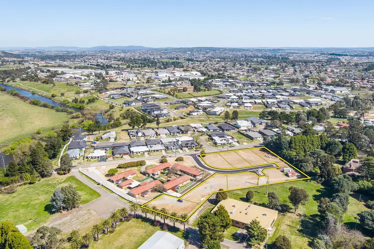 19 Wollondilly Avenue, Goulburn NSW 2580