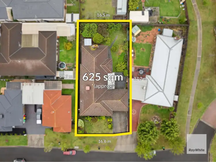 Second view of Homely house listing, 1 Kiwi Retreat, Keilor Downs VIC 3038